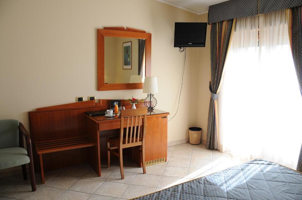 Hotel Barbieri Альтомонте Номер фото